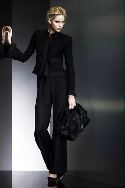 Look 16